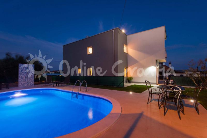 Appartamento Villa Venera with private pool