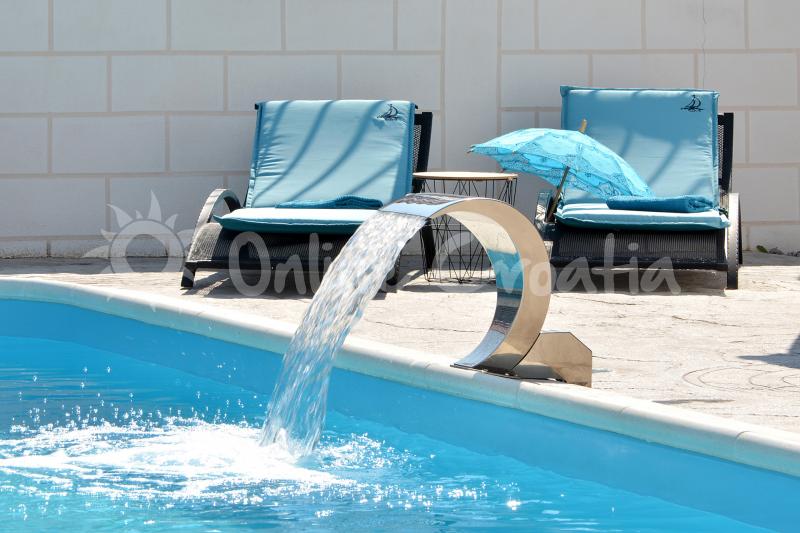 Appartamento Villa Bambola with private pool